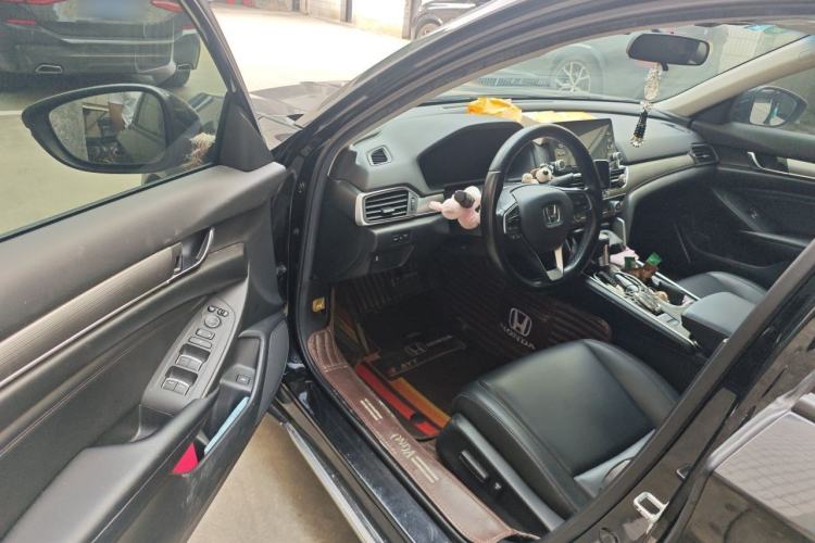 Used Honda Accord 2018 260TURBO Elite Edition China VI Driver Seat