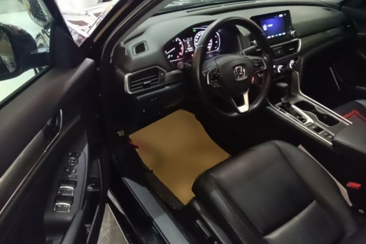 Used Honda Accord 2018 260TURBO Elite Edition China VI Driver Seat