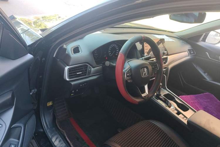 Used Honda Accord 2018 260TURBO Luxury Edition China V Emission Standard Driver Seat