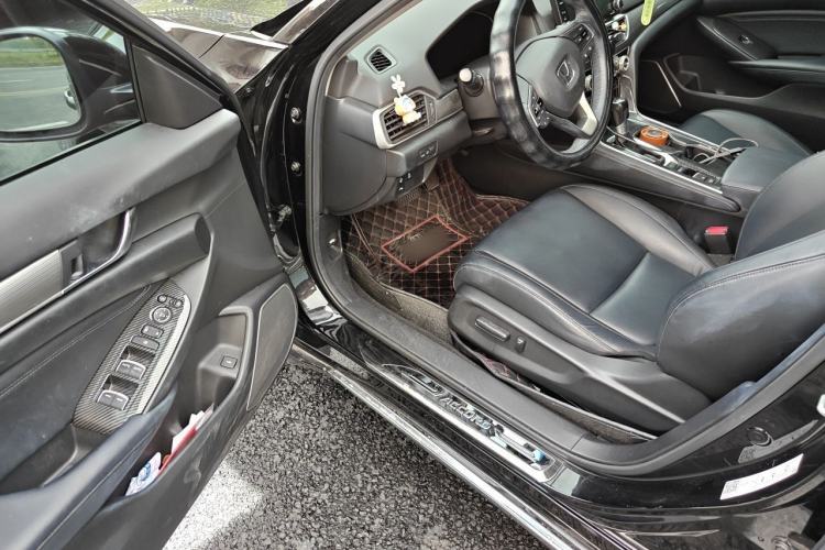 Used Honda Accord 2018 260TURBO Luxury Edition China V Emission Standard Driver Seat
