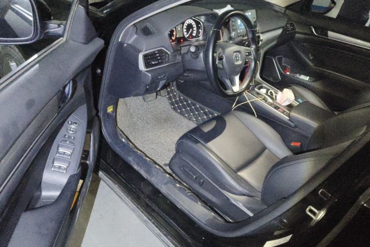 Used Honda Accord 2018 260TURBO Elite Edition China VI Driver Seat