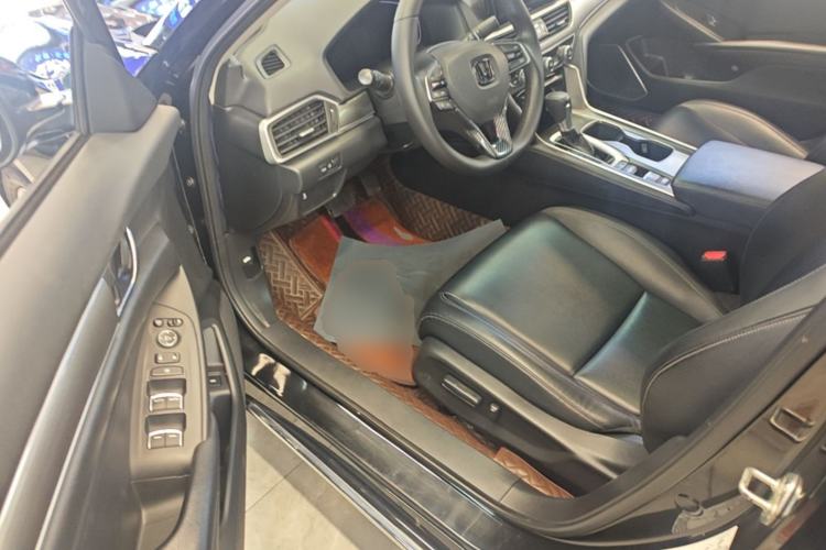 Used Honda Accord 2018 260TURBO Elite Edition China VI Driver Seat