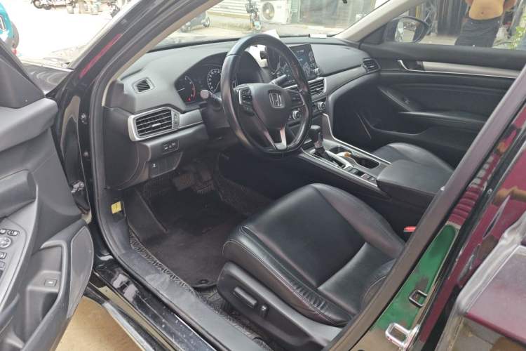 Used Honda Accord 2018 260TURBO Elite Edition China VI Driver Seat