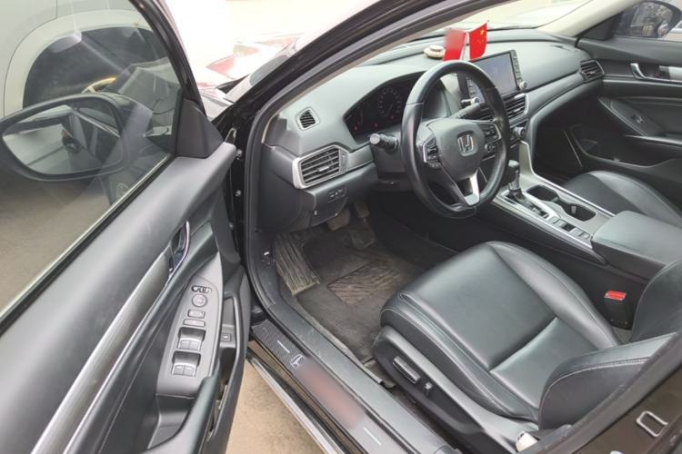 Used Honda Accord 2018 260TURBO Elite Edition China VI Driver Seat