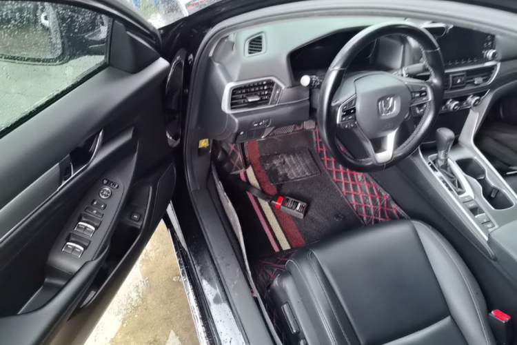 Used Honda Accord 2018 260TURBO Elite Edition China VI Driver Seat