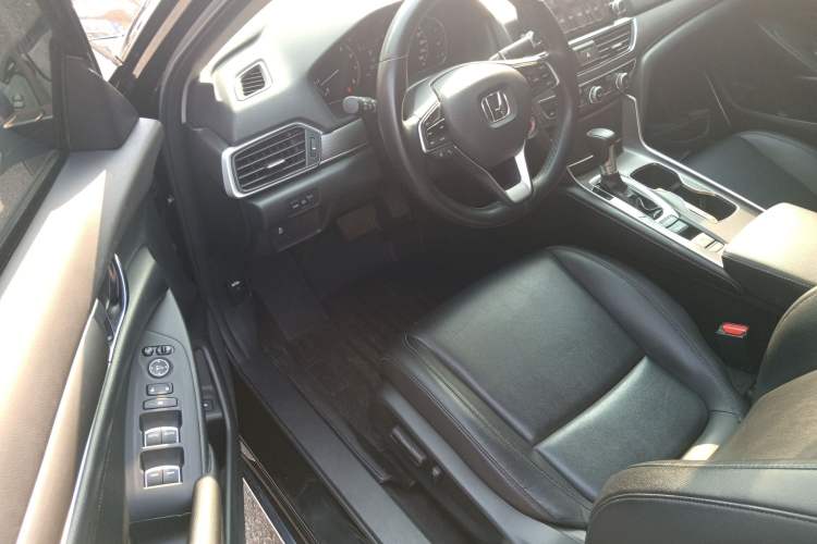 Used Honda Accord 2018 260TURBO Elite Edition China VI Driver Seat