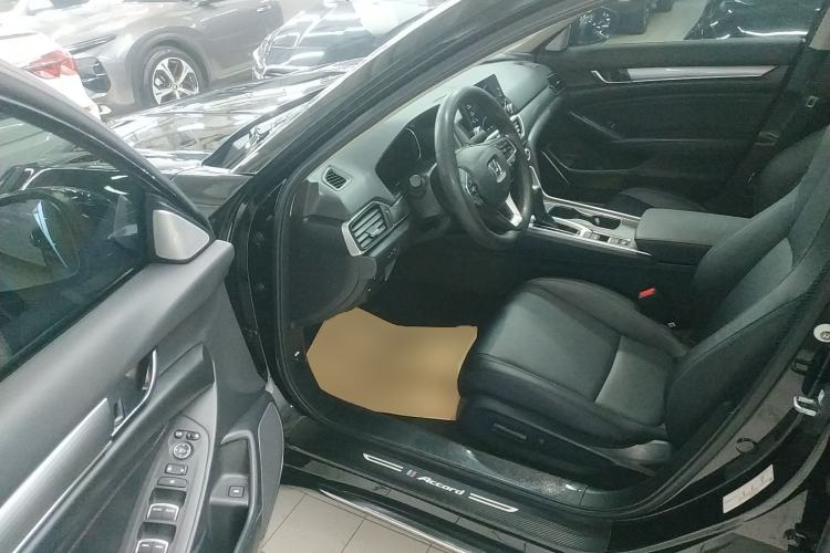 Used Honda Accord 2018 260TURBO Luxury Edition China VI Driver Seat