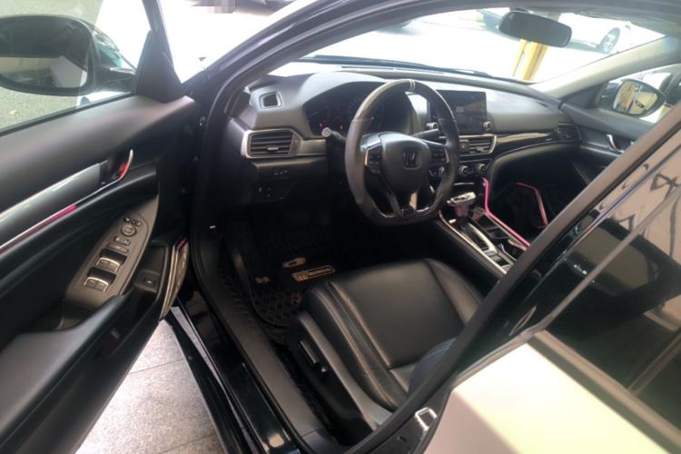 Used Honda Accord 2018 260TURBO Elite Edition China VI Driver Seat