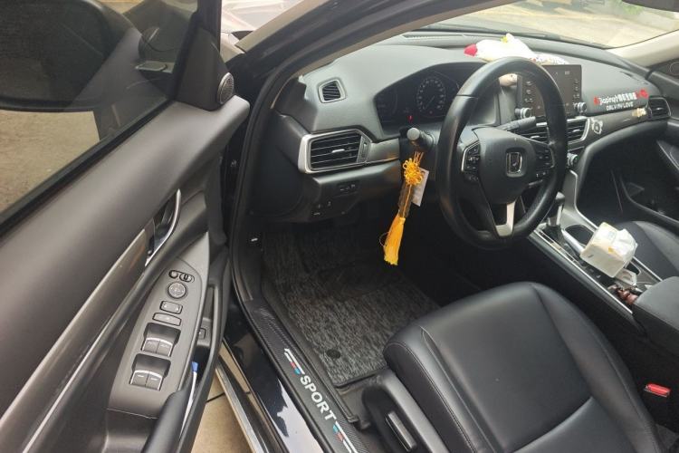 Used Honda Accord 2018 260TURBO Luxury Edition China VI Driver Seat
