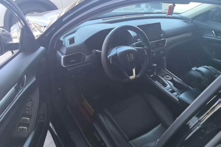 Used Honda Accord 2018 260TURBO Elite Edition China VI Driver Seat