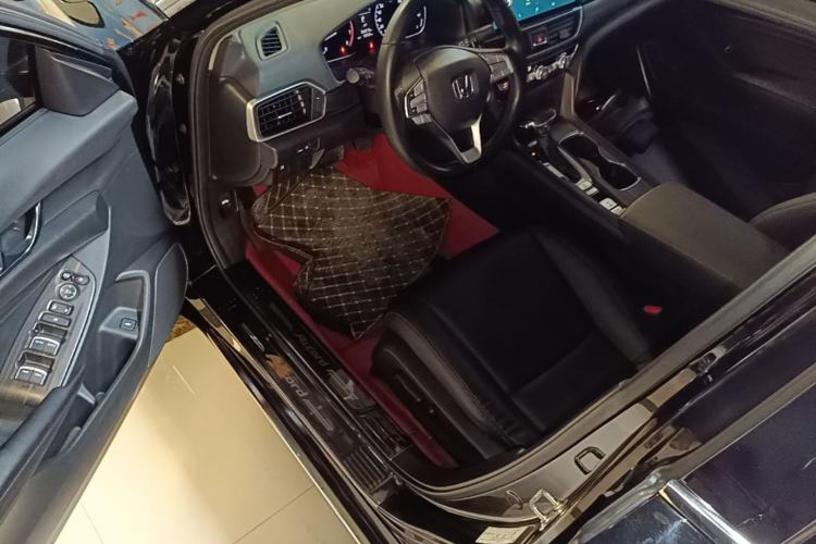 Used Honda Accord 2018 260TURBO Elite Edition China VI Driver Seat