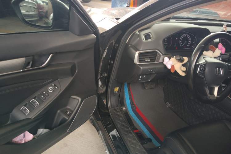 Used Honda Accord 2018 260TURBO Luxury Edition China VI Driver Seat