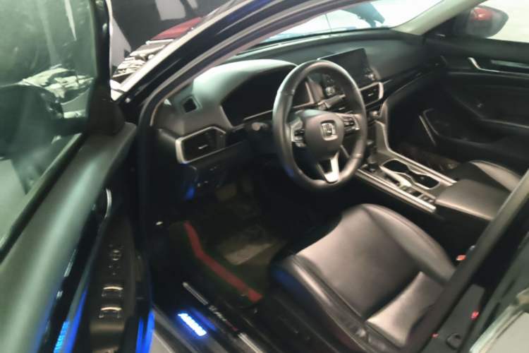 Used Honda Accord 2018 260TURBO Elite Edition China VI Driver Seat