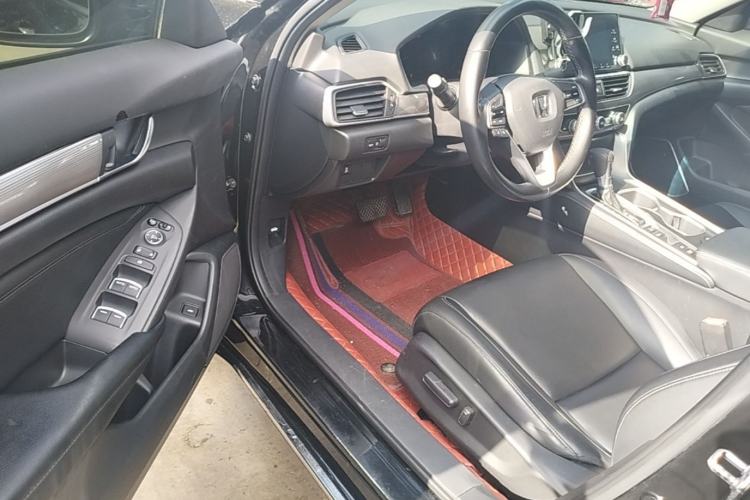 Used Honda Accord 2018 260TURBO Elite Edition China VI Driver Seat