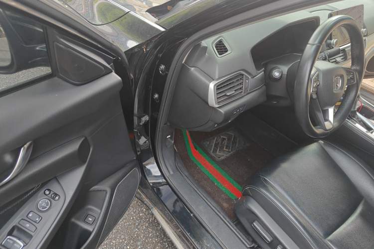 Used Honda Accord 2018 260TURBO Prestige Edition China VI Driver Seat