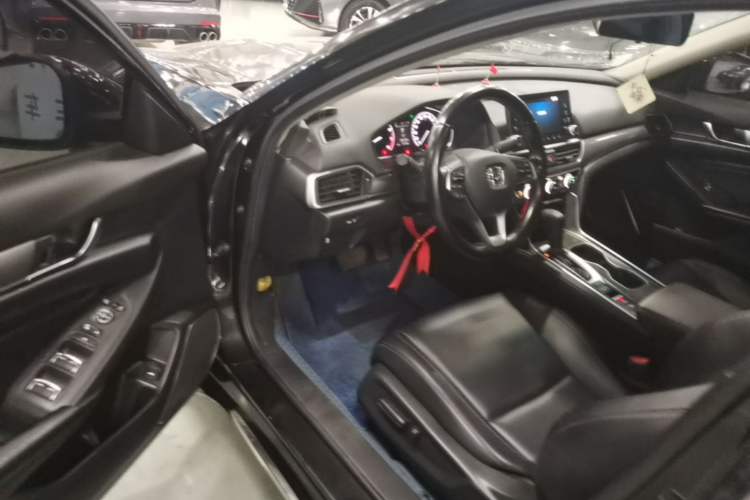 Used Honda Accord 2018 260TURBO Elite Edition China VI Driver Seat