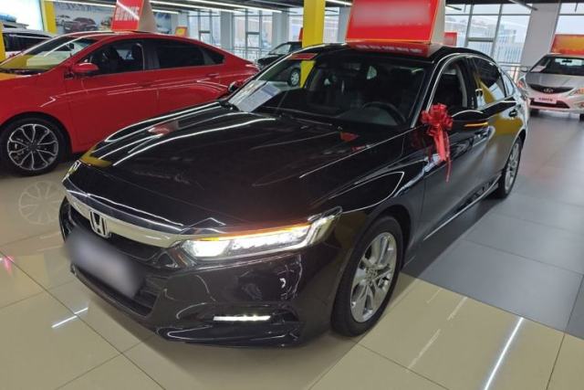 Ojetý Honda Accord 2018 260TURBO Luxury Edition China VI