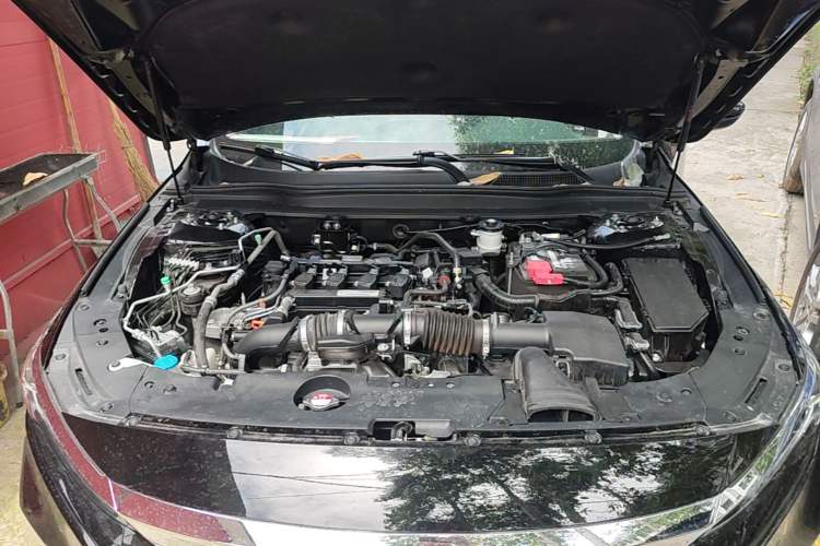Used Honda Accord 2018 260TURBO Elite Edition China V Engine Bay