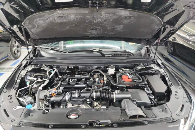 Used Honda Accord 2018 260TURBO Elite Edition China VI Engine Bay