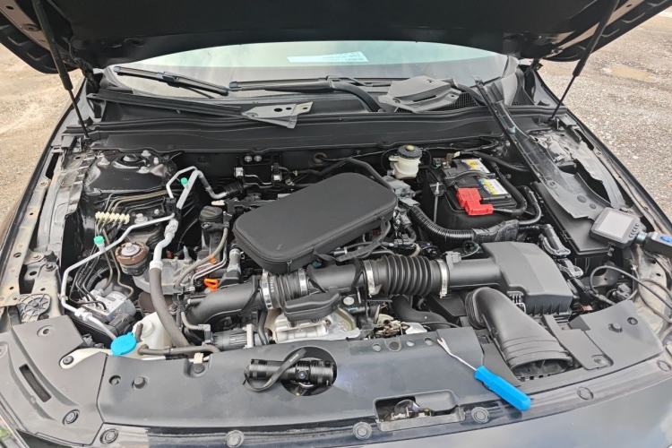 Used Honda Accord 2018 260TURBO Luxury Edition China V Emission Standard Engine Bay