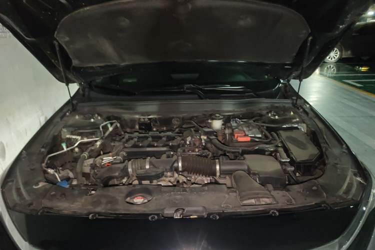 Used Honda Accord 2018 260TURBO Elite Edition China VI Engine Bay