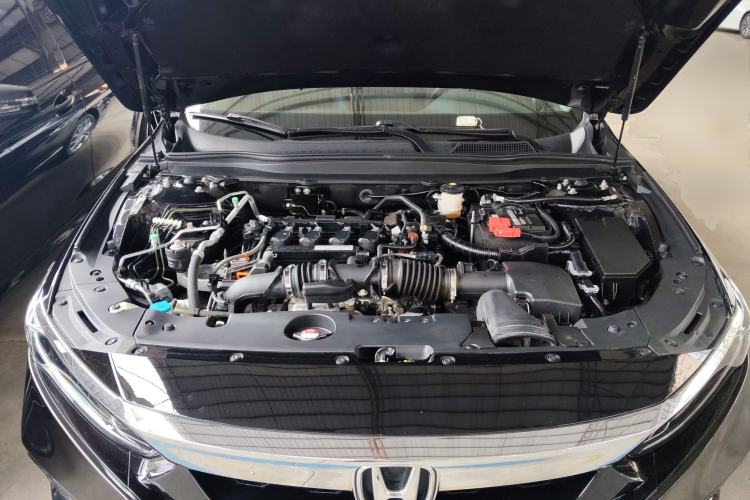 Used Honda Accord 2018 260TURBO Elite Edition China VI Engine Bay