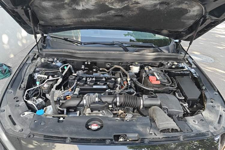 Used Honda Accord 2018 260TURBO Elite Edition China V Engine Bay