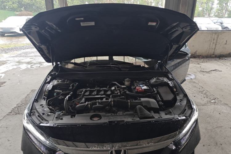 Used Honda Accord 2018 260TURBO Elite Edition China VI Engine Bay