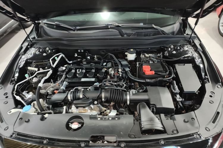 Used Honda Accord 2018 260TURBO Elite Edition China VI Engine Bay