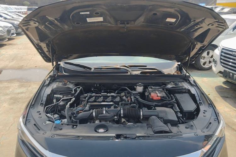 Used Honda Accord 2018 260TURBO Elite Edition China VI Engine Bay