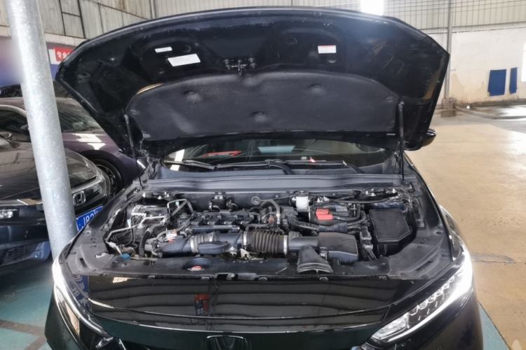 Used Honda Accord 2018 260TURBO Luxury Edition China VI Engine Bay