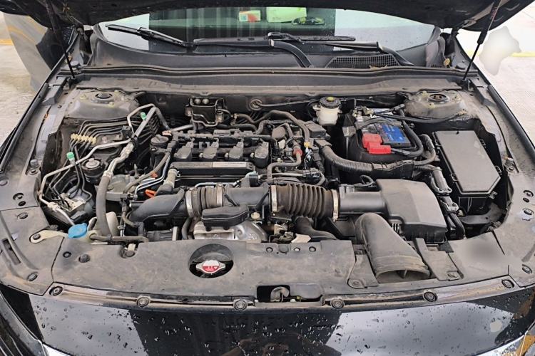 Used Honda Accord 2018 260TURBO Elite Edition China VI Engine Bay