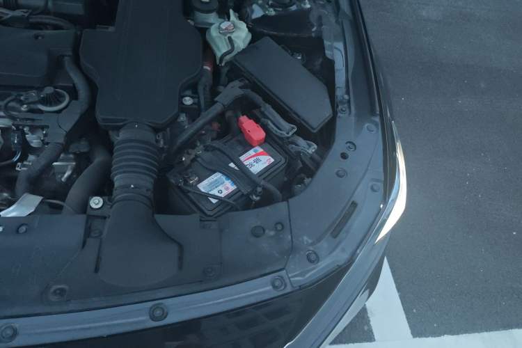 Used Honda Accord 2018 Rui Hybrid 2.0L Rui Ling Edition China VI Engine Bay Left