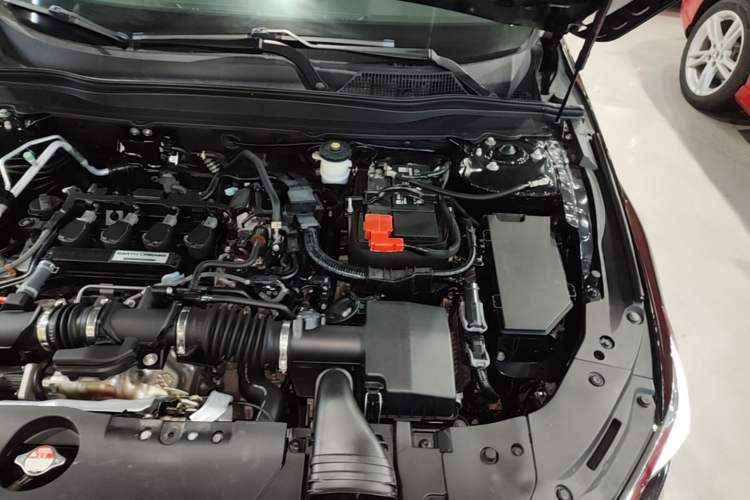 Used Honda Accord 2018 260TURBO Elite Edition China VI Engine Bay Left