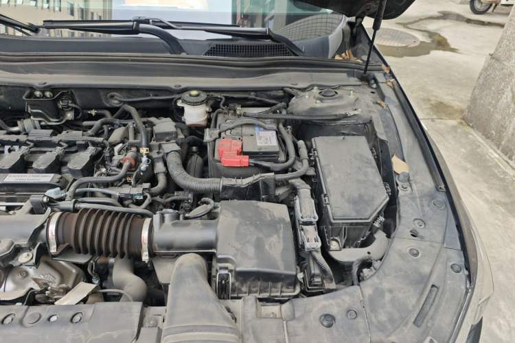 Used Honda Accord 2018 260TURBO Elite Edition China VI Engine Bay Left