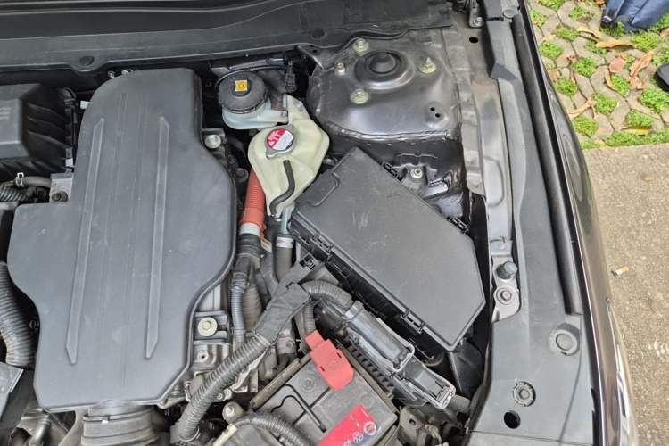 Used Honda Accord 2018 Rui Hybrid 2.0L Rui Ling Edition China VI Engine Bay Left