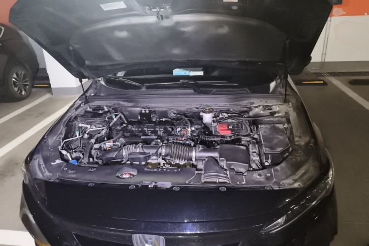 Used Honda Accord 2018 260TURBO Luxury Edition China VI Engine Bay