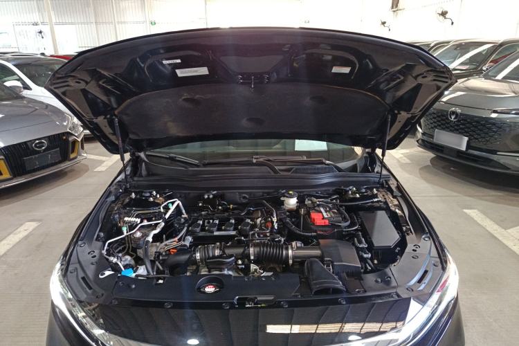 Used Honda Accord 2018 260TURBO Luxury Edition China VI Engine Bay