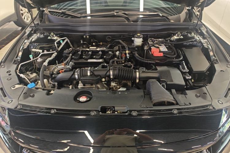 Used Honda Accord 2018 260TURBO Elite Edition China VI Engine Bay