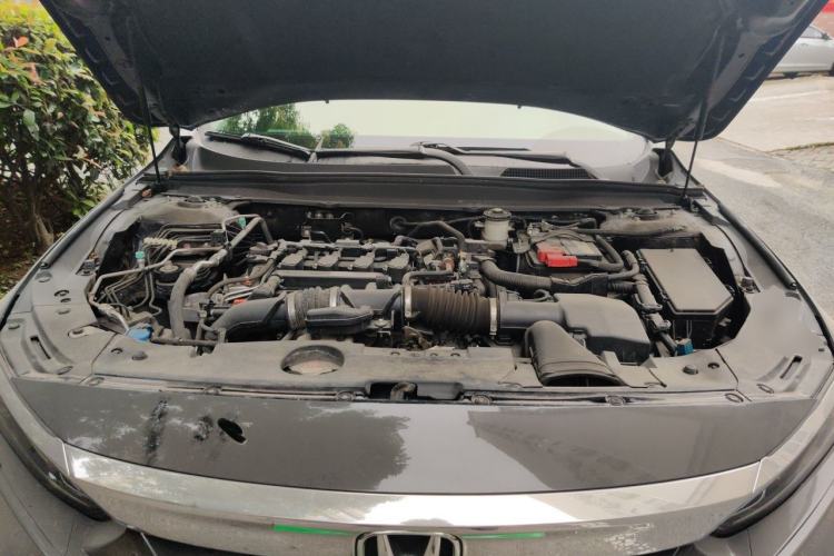 Used Honda Accord 2018 260TURBO Elite Edition China VI Engine Bay