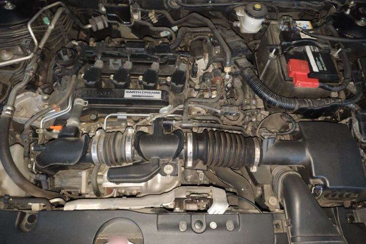 Used Honda Accord 2018 260TURBO Elite Edition China VI Engine Bay