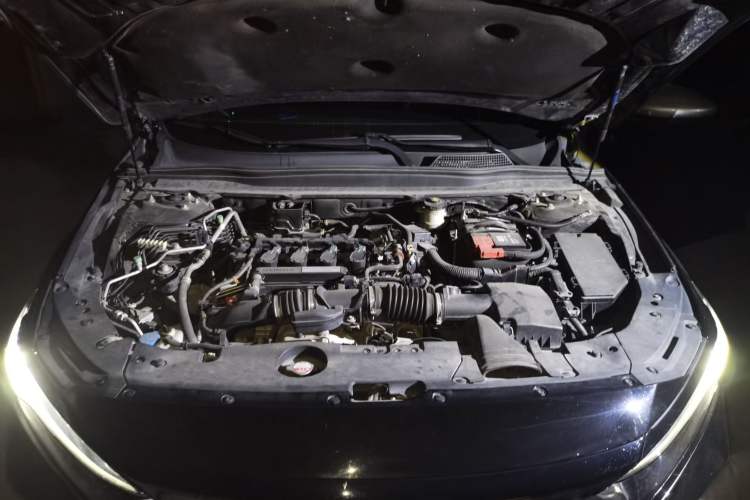 Used Honda Accord 2018 260TURBO Elite Edition China VI Engine Bay