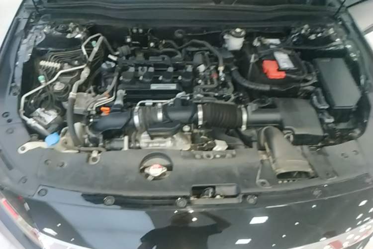 Used Honda Accord 2018 260TURBO Elite Edition China VI Engine Bay