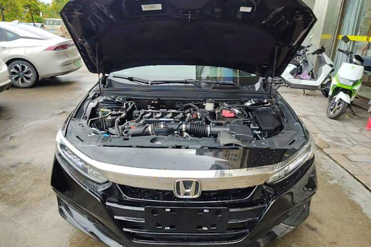 Used Honda Accord 2018 260TURBO Elite Edition China V Engine Bay