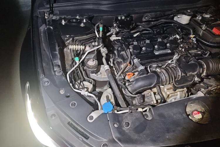 Used Honda Accord 2018 260TURBO Elite Edition China VI Engine Bay Right