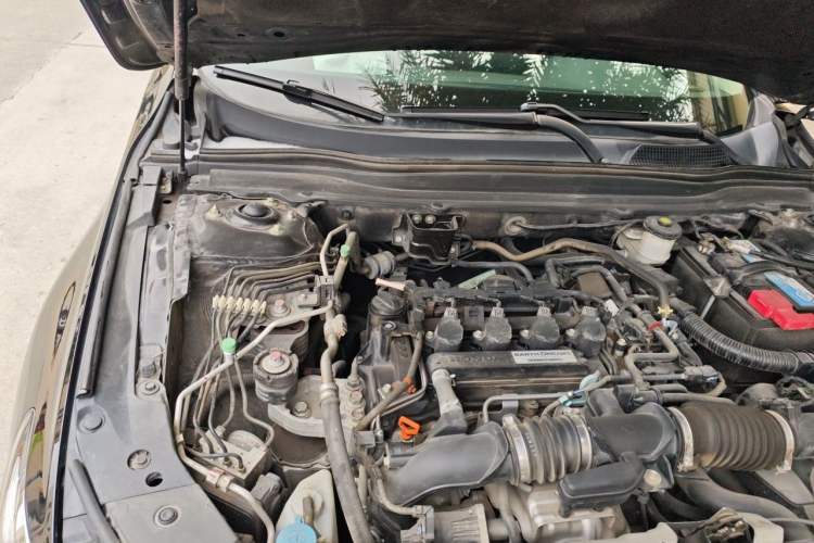 Used Honda Accord 2018 230TURBO Comfort Edition China VI Emission Standard Engine Bay Right