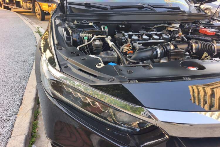 Used Honda Accord 2018 260TURBO Elite Edition China V Engine Bay Right