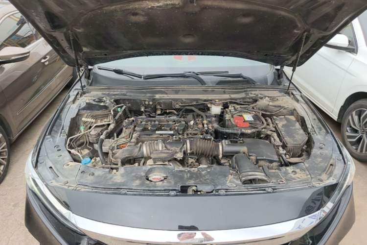 Used Honda Accord 2018 260TURBO Elite Edition China VI Engine Bay