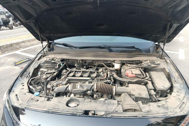 Used Honda Accord 2018 260TURBO Elite Edition China VI Engine Bay