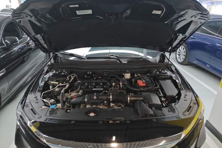 Used Honda Accord 2018 260TURBO Elite Edition China VI Engine Bay